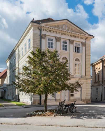Trg slobode 12 in Varazdin