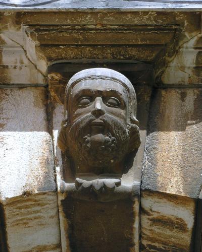 Balbi Arch ornamental head