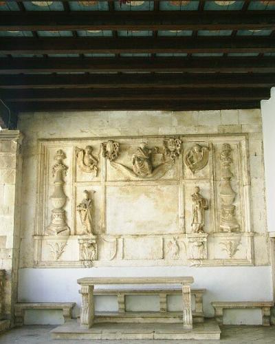 Trogir, mestska lodzie - otevrena soudni sin z 15