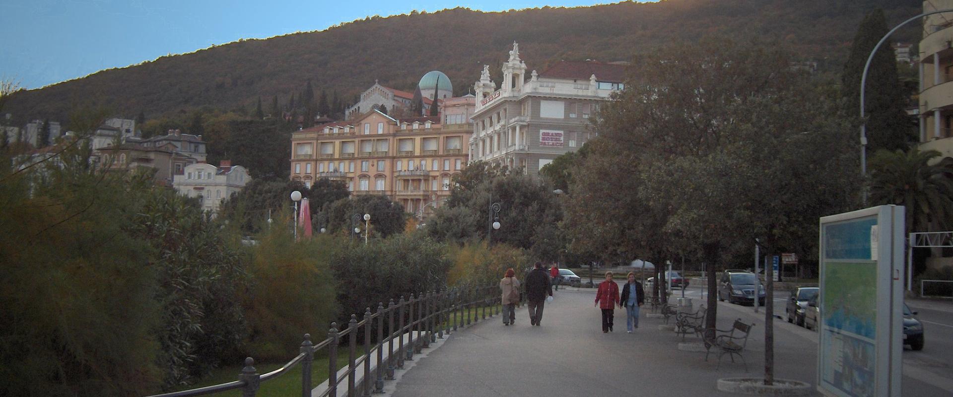 Lungo Mare