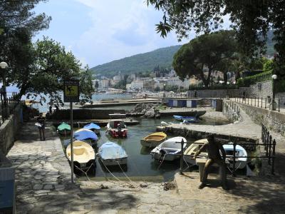 J32 289 Opatija, Park Svetog Jakova