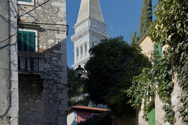 Grisia Street