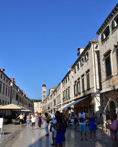Along Stradun, Dubrovnik (5) (30044500225)