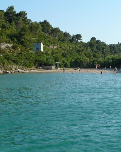 Stončica Bay from sea - panoramio