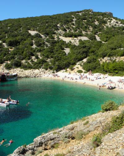 Lubenice - Plaza Plava Grota - panoramio