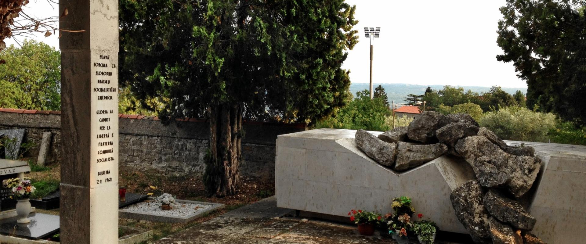 Gordan Lederer Memorial