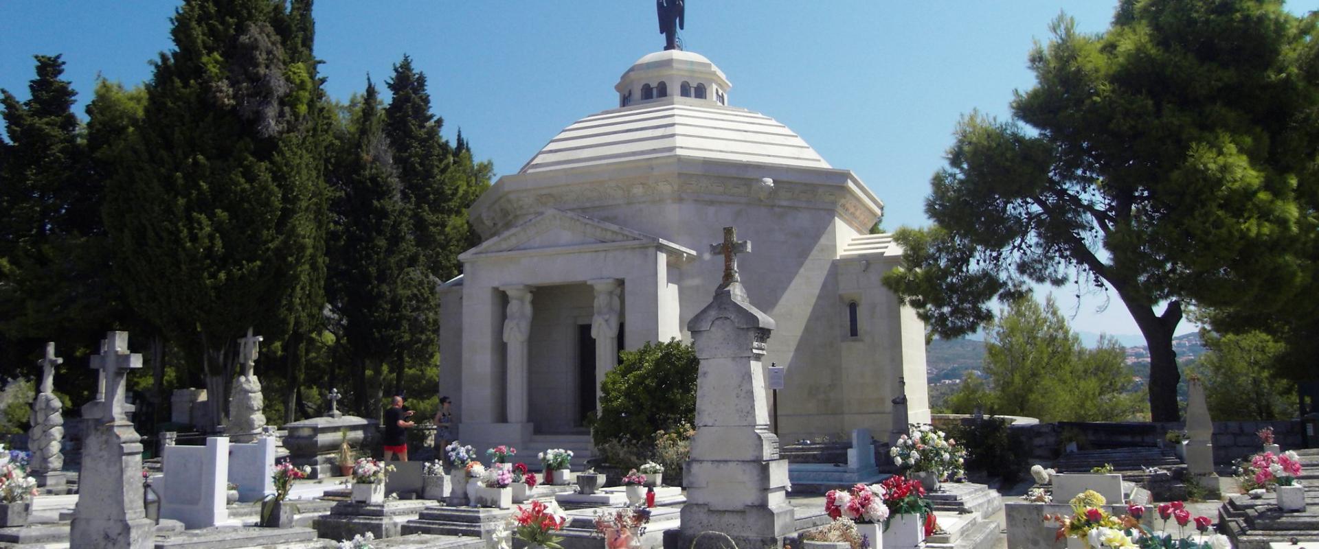Mausoleum of the Racic Family