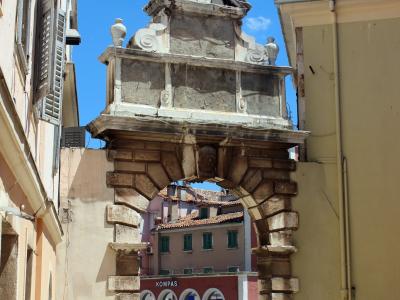 Rovinj–Balbi gate-03