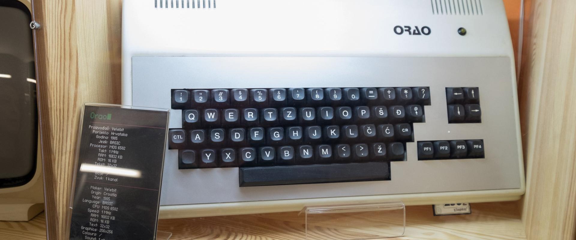 Peek & Poke Computer Museum